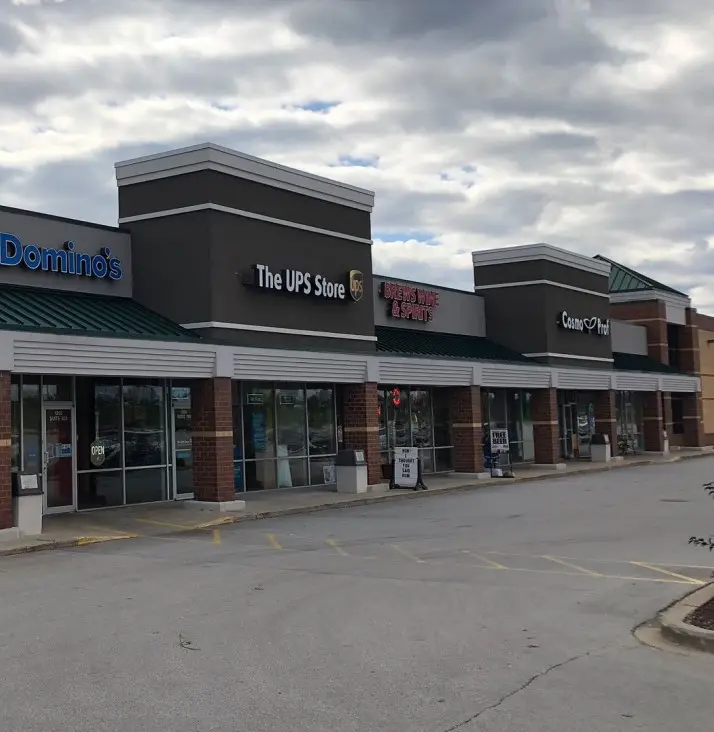 Pewaukee Plaza (view 13) - commercial property managed by MarQi Co.