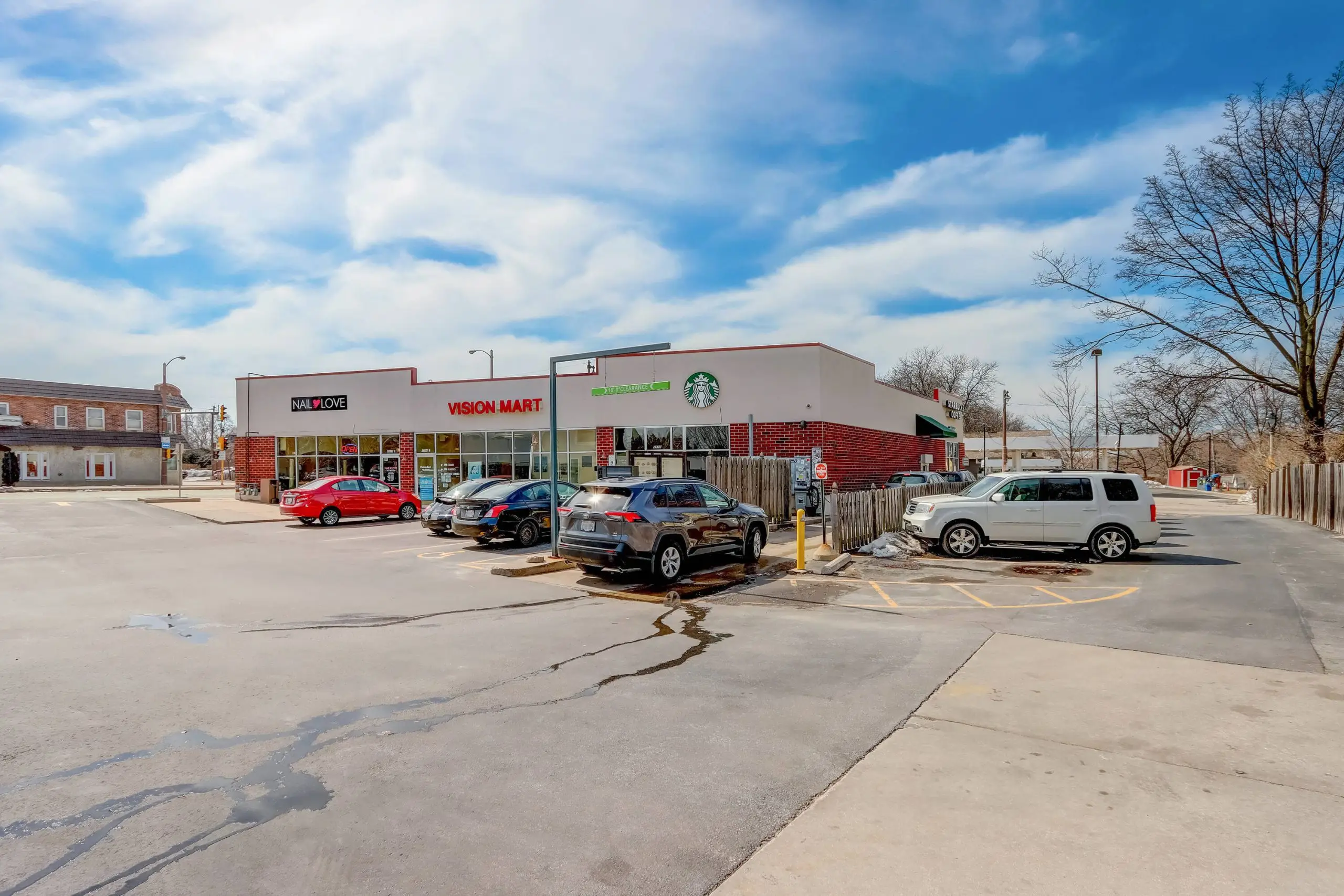 Bay View Retail Center Outside2 Bay View Retail Center exterior (view 15) - commercial property managed by MarQi Co.