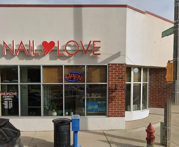 Nail Love Milwaukee Inside1 600× 494
