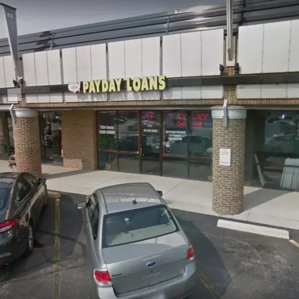 Payday Loan Outside2 600× 600