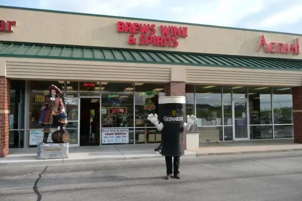 Pewaukee Plaza
